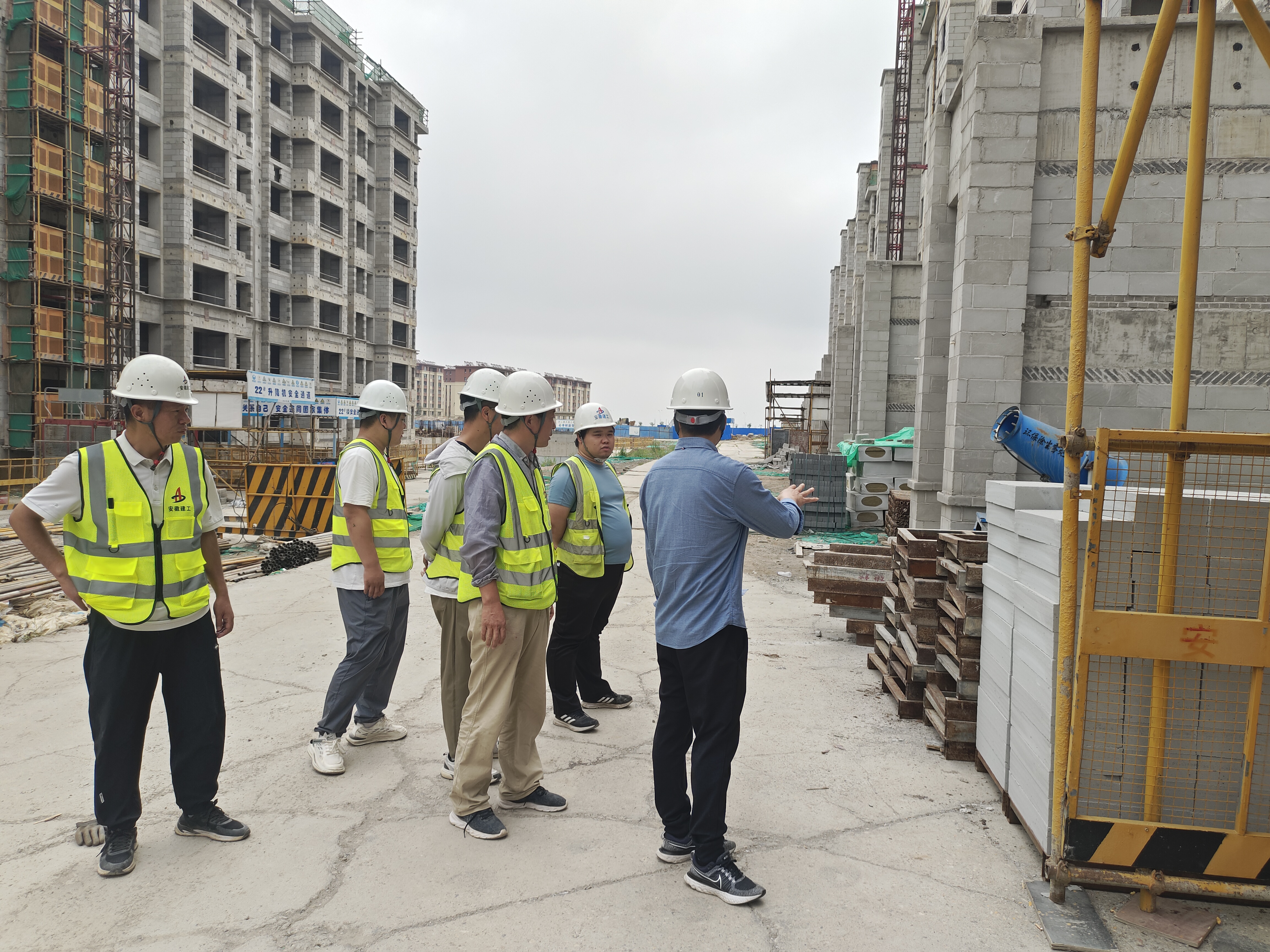 分公司分管副经理带队检查 (11).jpg